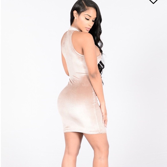 Dress - Picture 1 of 2